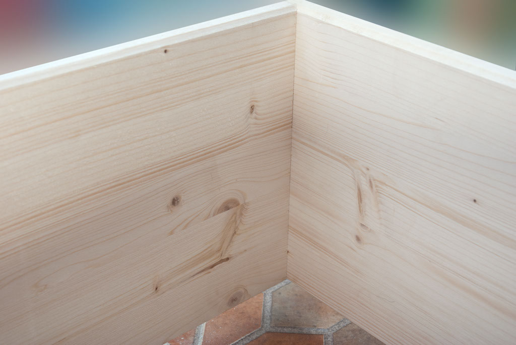 wood bed frame corner joint