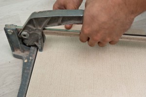 Snapping ceramic tile