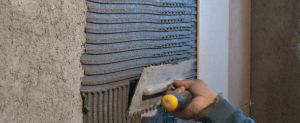 How to install wall tile in bathroom