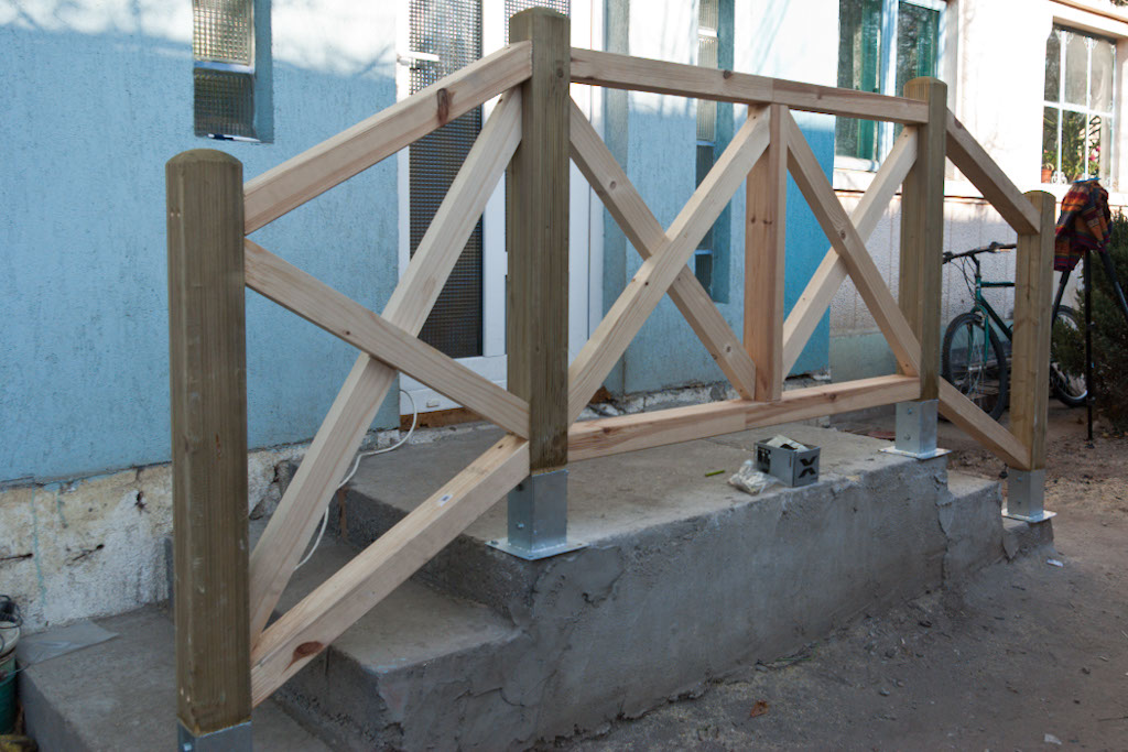 Building Deck railings