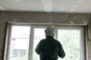 Installing metal corner bead Installing metal corner bead
