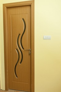 Installing door casing