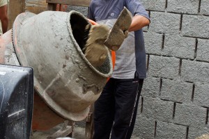Mixing brick mortar