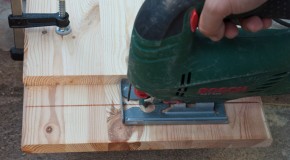 How to cut wood straight