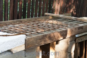Reinforcing countertop with bars Reinforcing countertop with bars