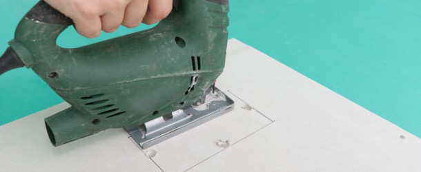 Cutting holes in drywall