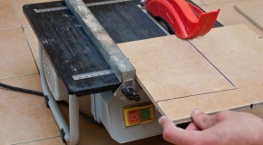 How to cut tiles with a wet saw