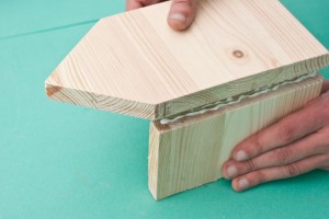 Gluing the wooden pieces