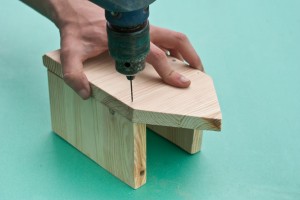 Fastening the second side of the bird house