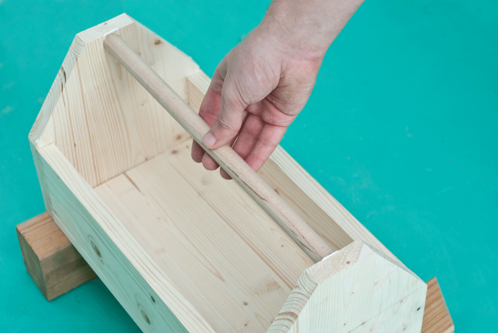 How to make a wooden tool box  HowToSpecialist - How to Build