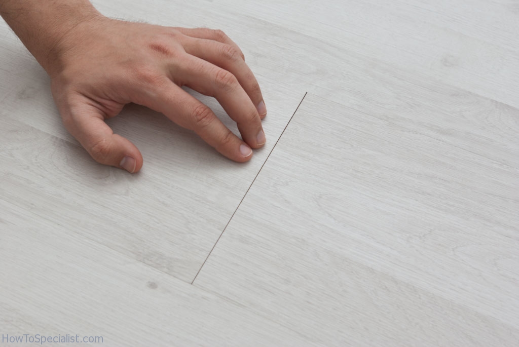 How To Fix Laminate Flooring Gaps, How To Fix Horizontal Gaps In Laminate Flooring