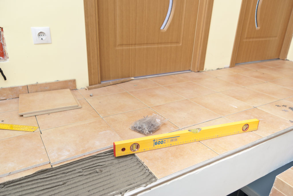 Installing Tile Edging, How To Install Tile Edging On Floor